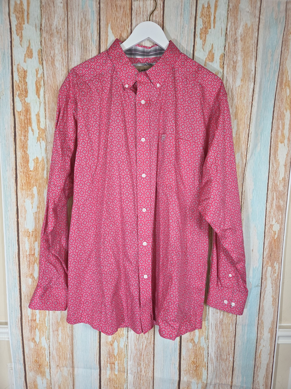 Ariat Men's Pink Floral Print Button-Down Shirt. 100% Cotton. Size XL
